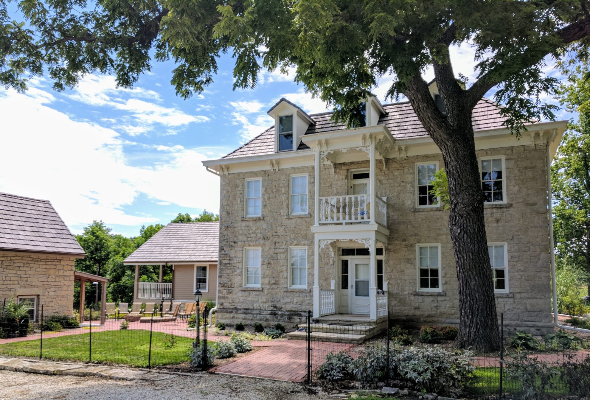 Lodge Stay at Mill Creek Lodge at Volland Point